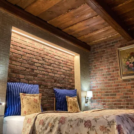 Aurooms Gæstehus Zlatníky